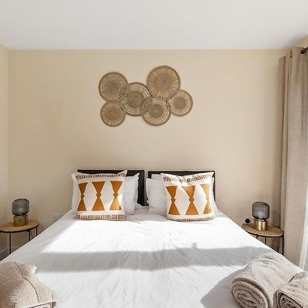 Puffin Way - Comfortable, Spacious House With Parking Reading Exterior photo