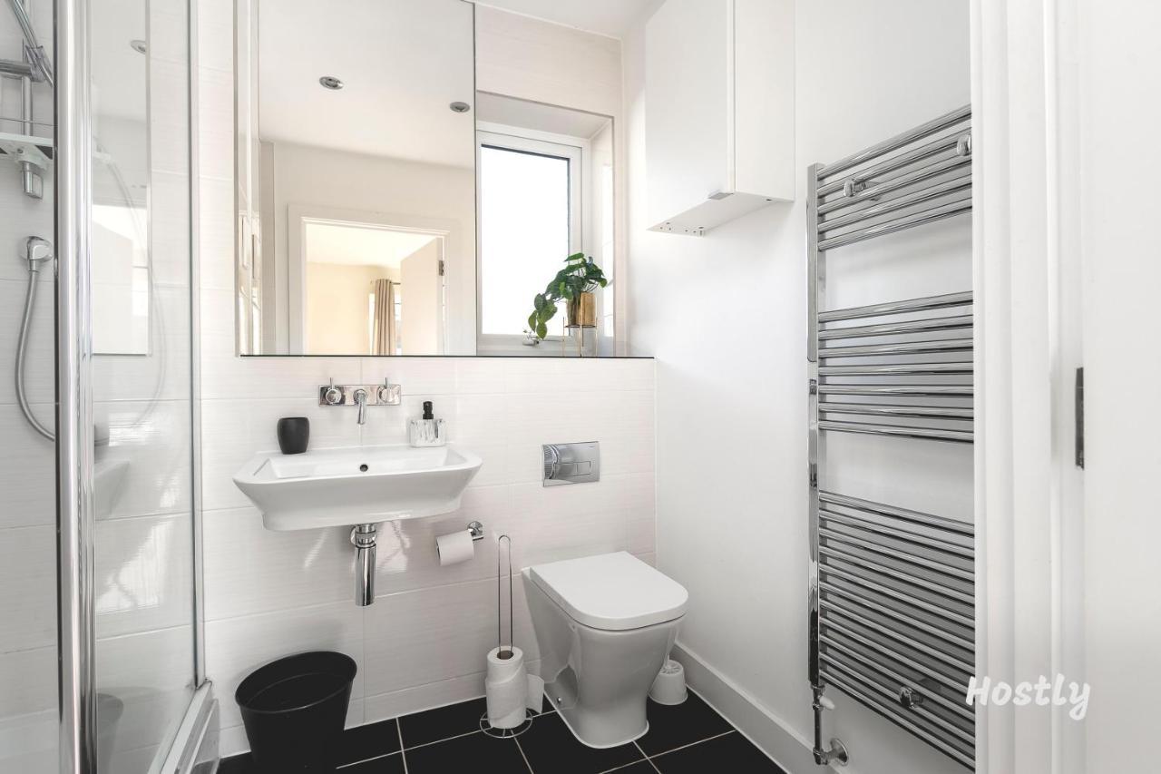 Puffin Way - Comfortable, Spacious House With Parking Reading Exterior photo