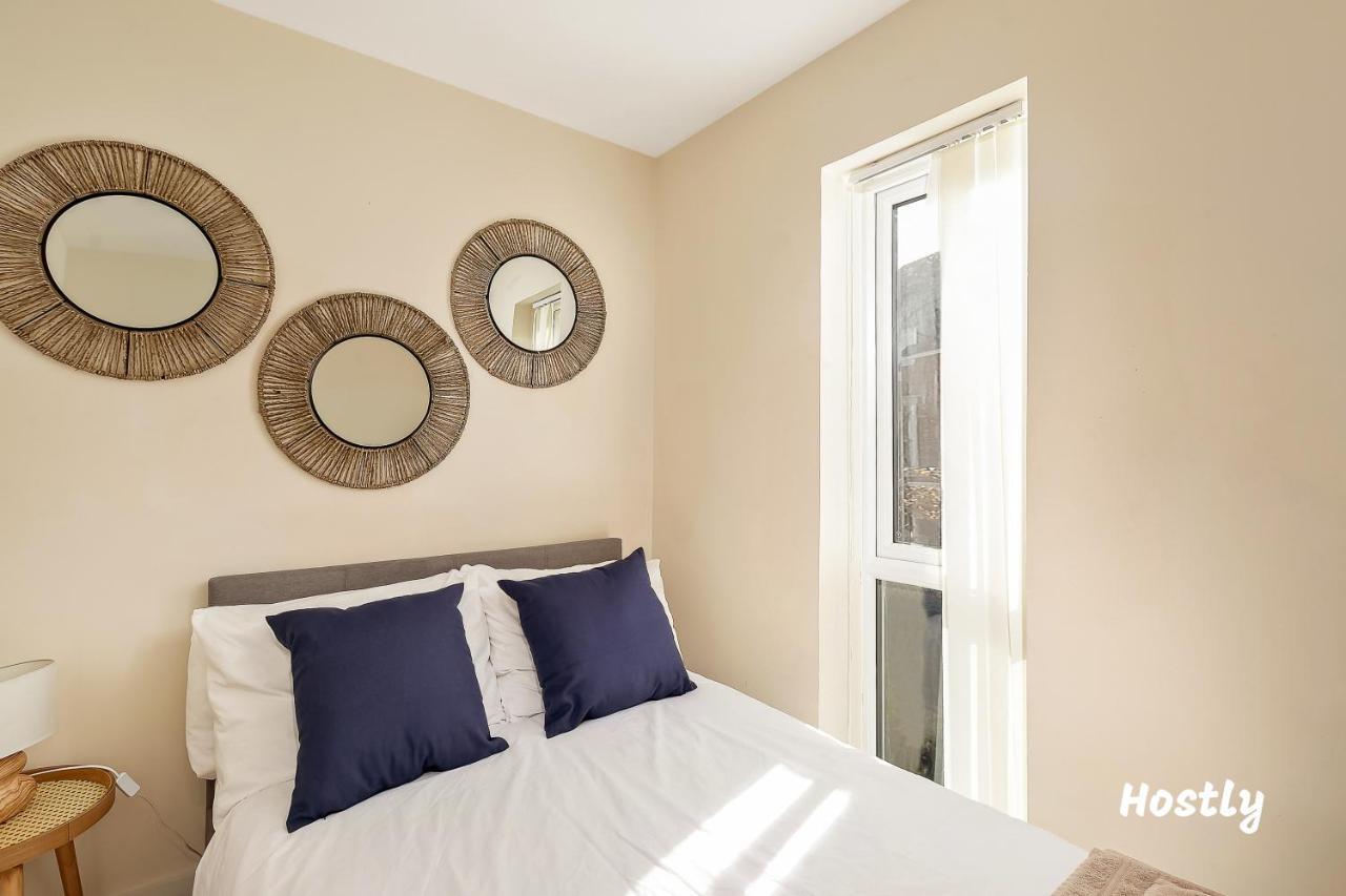 Puffin Way - Comfortable, Spacious House With Parking Reading Exterior photo